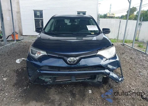 2017 Toyota Rav4 Le z USA, uszkodzony, nr VIN JTMBFREVXHJ712599